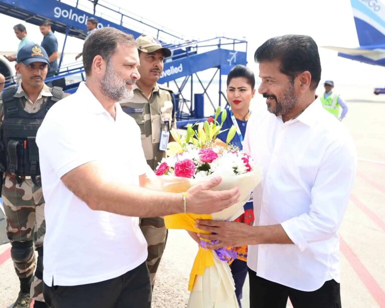 Pic Talk: Finally, Revanth & Rahul Gandhi In One Frame!