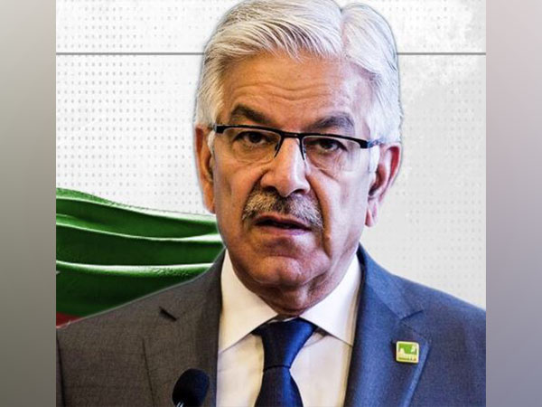 “Its all over social media”: Pakistan Defence Minister fails to justify claim of downing Indian jets