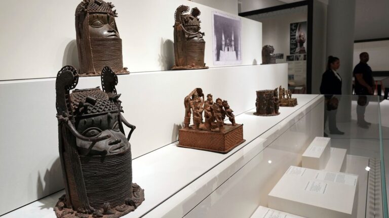 Netherlands returns more than 100 Benin Bronzes looted from Nigeria