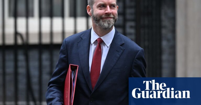 US poised to lower tariffs on British cars within days, UK minister indicates