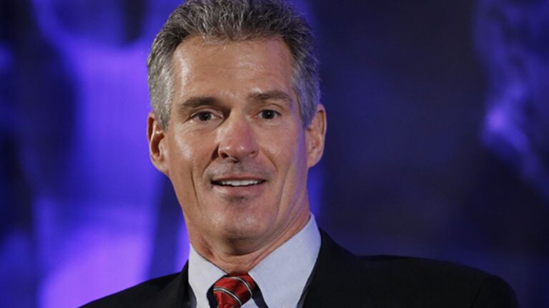 Scott Brown running for US senate in New Hampshire again, Internet is not happy