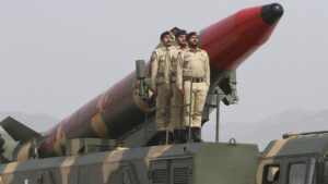 Pak working on long-range nuclear ballistic missile that can reach US: Report
