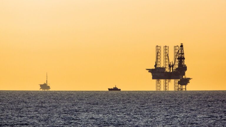 Does the US have Dutch disease?
