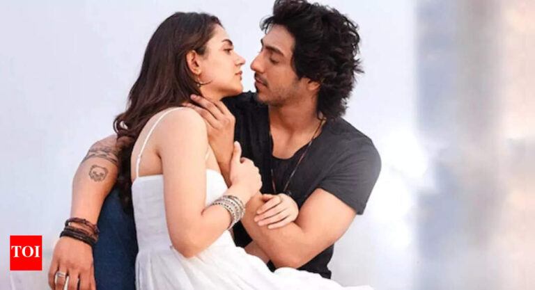 Saiyaara Full Movie Collection: ‘Saiyaara’ box office collection day 13 (LIVE): The Ahaan Panday, Aneet Padda movie inches towards Rs 270 crore after making Rs 10 crore on second Tuesday