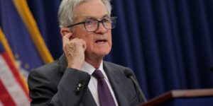Top analyst says the next 5 years could see ‘no growth in workers at all’ and sends a warning about the fate of the U.S. economy
