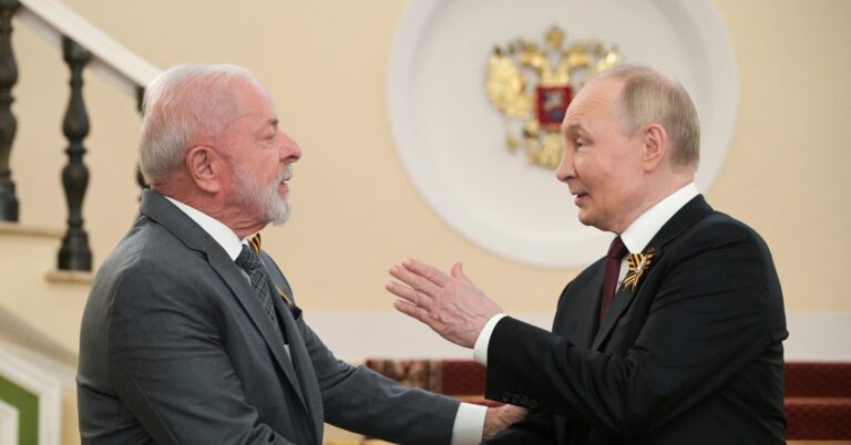 Lula and Putin discuss peace in Ukraine before US summit