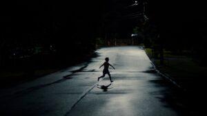 ‘Weapons’: Fandango’s Second-Best Horror Ticket Pre-Seller YTD, Still 100% With Critics On Rotten Tomatoes – Box Office
